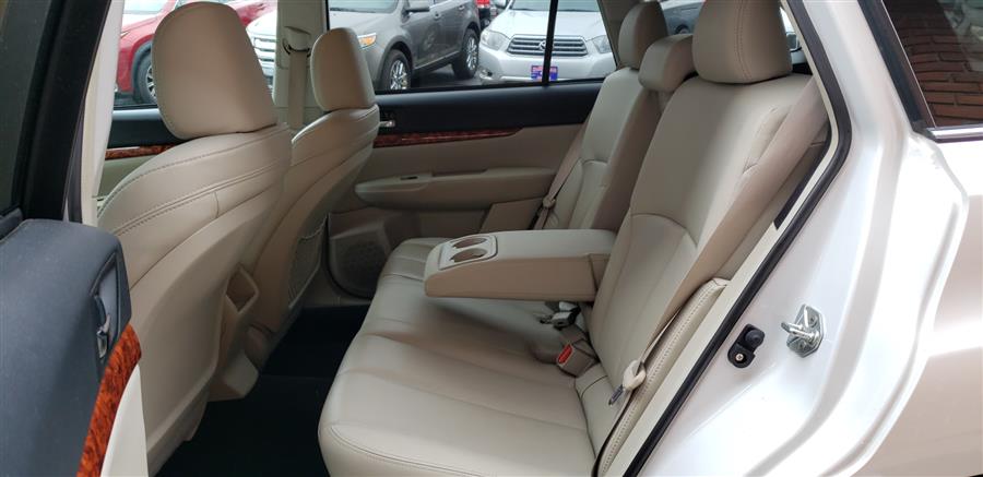 2011 Subaru Outback 4dr Wgn H4 Auto 2.5i Limited, available for sale in Waterbury, Connecticut | National Auto Brokers, Inc.. Waterbury, Connecticut 2011 Subaru Outback 4dr Wgn H4 Auto 2.5i Limited, available for sale in Waterbury, Connecticut | National Auto Brokers, Inc.. Waterbury, Connecticut