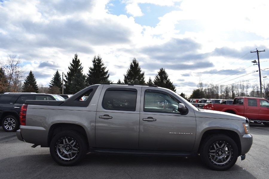 2007 Chevrolet Avalanche 4WD Crew Cab 130" LTZ, available for sale in Berlin, Connecticut | Tru Auto Mall. Berlin, Connecticut 2007 Chevrolet Avalanche 4WD Crew Cab 130" LTZ, available for sale in Berlin, Connecticut | Tru Auto Mall. Berlin, Connecticut