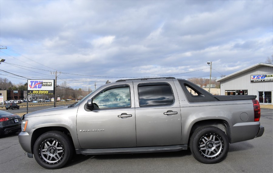 2007 Chevrolet Avalanche 4WD Crew Cab 130" LTZ, available for sale in Berlin, Connecticut | Tru Auto Mall. Berlin, Connecticut 2007 Chevrolet Avalanche 4WD Crew Cab 130" LTZ, available for sale in Berlin, Connecticut | Tru Auto Mall. Berlin, Connecticut