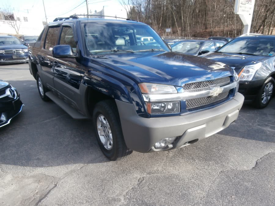 2002 Chevrolet Avalanche 1500 5dr Crew Cab 130" WB 4WD, available for sale in Waterbury, Connecticut | Jim Juliani Motors. Waterbury, Connecticut