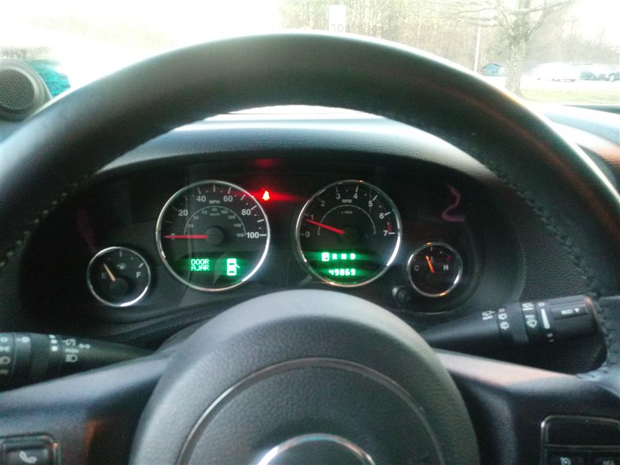Used Jeep Wrangler 4WD 2dr Sahara 2013 | Roe Motors Ltd. Shirley, New York Used Jeep Wrangler 4WD 2dr Sahara 2013 | Roe Motors Ltd. Shirley, New York