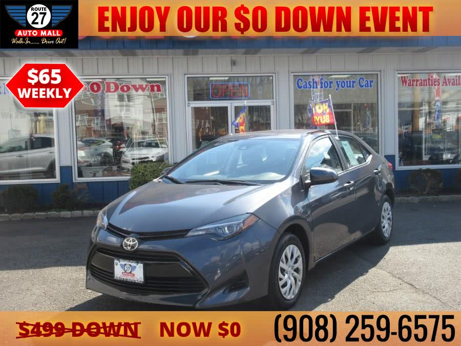 The 2018 Toyota Corolla LE CVT (Natl) photos