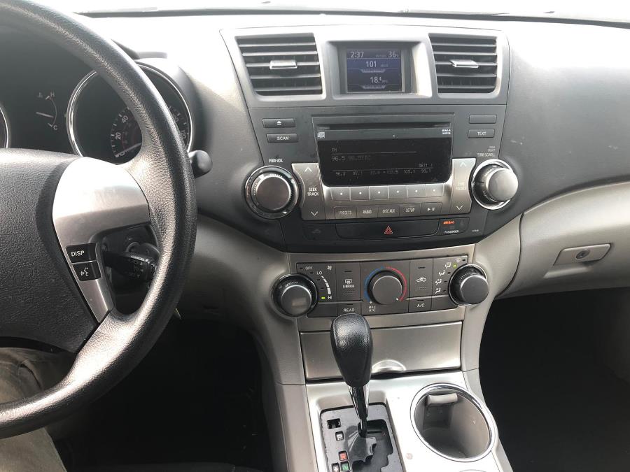 2012 Toyota Highlander 4dr I4 SE (Natl), available for sale in West Hartford, Connecticut | Chadrad Motors llc. West Hartford, Connecticut 2012 Toyota Highlander 4dr I4 SE (Natl), available for sale in West Hartford, Connecticut | Chadrad Motors llc. West Hartford, Connecticut