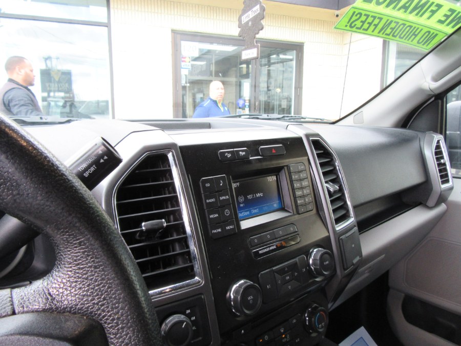 2015 Ford F-150 4WD SuperCrew 157" XLT w/HD Payload Pkg, available for sale in Little Ferry, New Jersey | Royalty Auto Sales. Little Ferry, New Jersey 2015 Ford F-150 4WD SuperCrew 157" XLT w/HD Payload Pkg, available for sale in Little Ferry, New Jersey | Royalty Auto Sales. Little Ferry, New Jersey