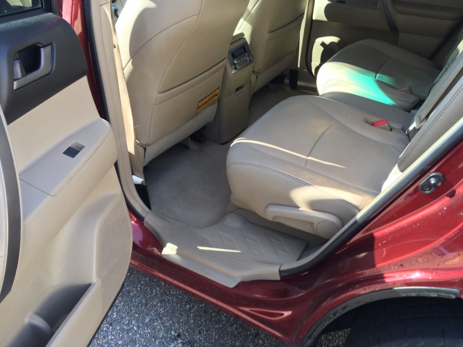 2010 Toyota Highlander 4WD 4dr V6 SE (Natl), available for sale in Norwich, Connecticut | MACARA Vehicle Services, Inc. Norwich, Connecticut 2010 Toyota Highlander 4WD 4dr V6 SE (Natl), available for sale in Norwich, Connecticut | MACARA Vehicle Services, Inc. Norwich, Connecticut