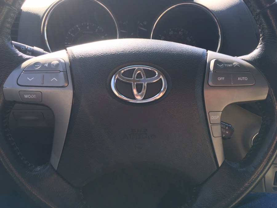 2010 Toyota Highlander 4WD 4dr V6 SE (Natl), available for sale in Norwich, Connecticut | MACARA Vehicle Services, Inc. Norwich, Connecticut 2010 Toyota Highlander 4WD 4dr V6 SE (Natl), available for sale in Norwich, Connecticut | MACARA Vehicle Services, Inc. Norwich, Connecticut