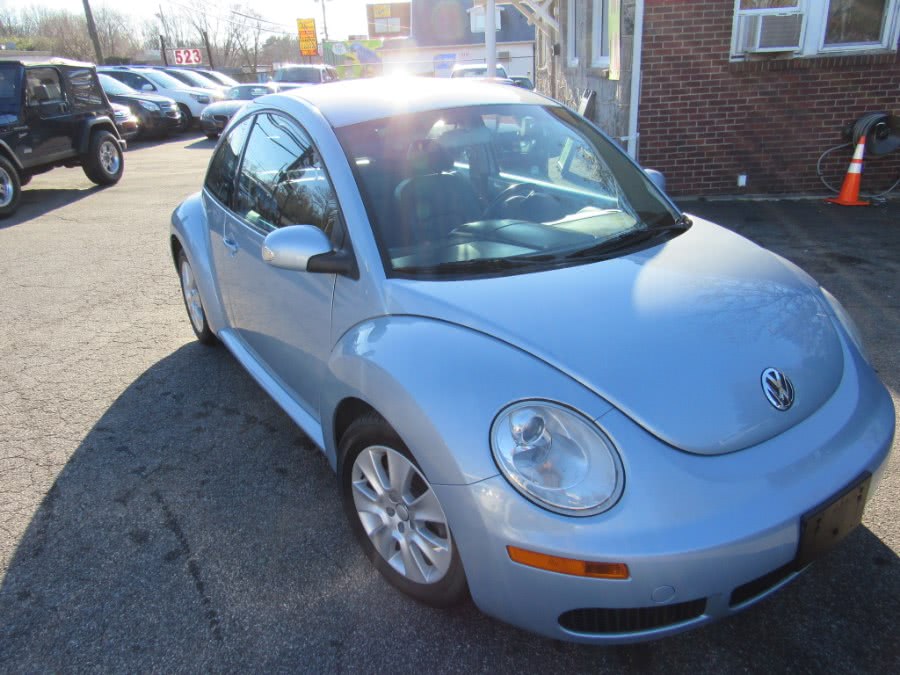 Used Volkswagen New Beetle Coupe 2dr Man S 2009 | White Glove Auto Leasing Inc. Huntington, New York Used Volkswagen New Beetle Coupe 2dr Man S 2009 | White Glove Auto Leasing Inc. Huntington, New York