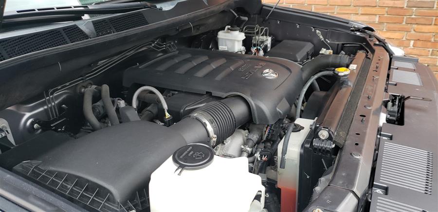 Used Toyota Tundra 4WD Truck Double Cab 5.7L SR5 2014 | National Auto Brokers, Inc.. Waterbury, Connecticut Used Toyota Tundra 4WD Truck Double Cab 5.7L SR5 2014 | National Auto Brokers, Inc.. Waterbury, Connecticut