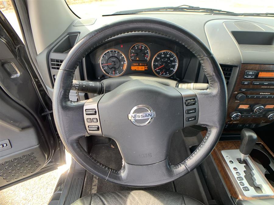 2011 Nissan Titan 4WD Crew Cab SWB SV, available for sale in Stratford, Connecticut | Wiz Leasing Inc. Stratford, Connecticut 2011 Nissan Titan 4WD Crew Cab SWB SV, available for sale in Stratford, Connecticut | Wiz Leasing Inc. Stratford, Connecticut