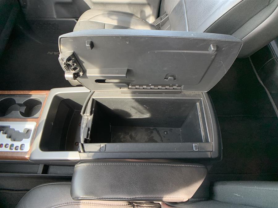 2011 Nissan Titan 4WD Crew Cab SWB SV, available for sale in Stratford, Connecticut | Wiz Leasing Inc. Stratford, Connecticut 2011 Nissan Titan 4WD Crew Cab SWB SV, available for sale in Stratford, Connecticut | Wiz Leasing Inc. Stratford, Connecticut