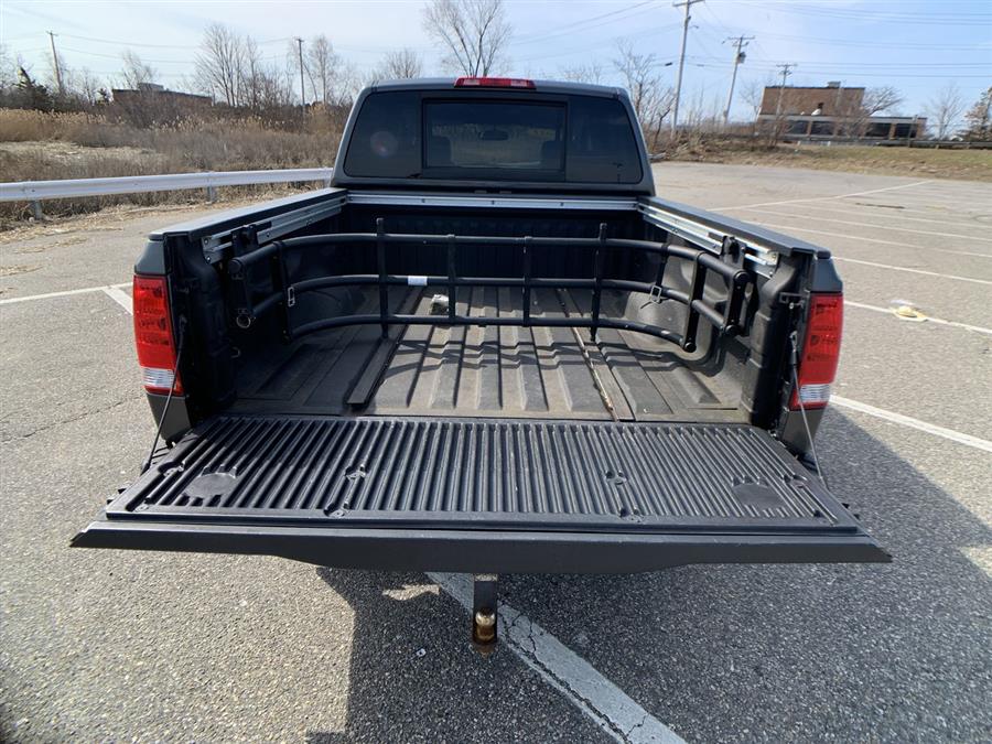 2011 Nissan Titan 4WD Crew Cab SWB SV, available for sale in Stratford, Connecticut | Wiz Leasing Inc. Stratford, Connecticut 2011 Nissan Titan 4WD Crew Cab SWB SV, available for sale in Stratford, Connecticut | Wiz Leasing Inc. Stratford, Connecticut