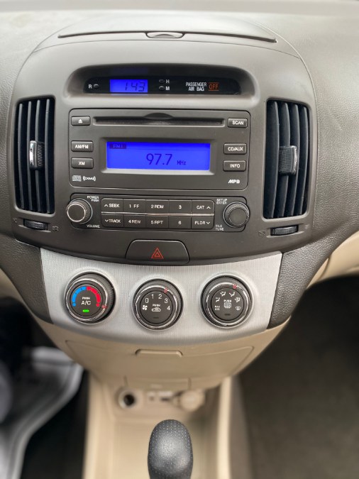 2009 Hyundai Elantra 4dr Sdn Auto GLS, available for sale in Middle Village, New York | Middle Village Motors . Middle Village, New York 2009 Hyundai Elantra 4dr Sdn Auto GLS, available for sale in Middle Village, New York | Middle Village Motors . Middle Village, New York