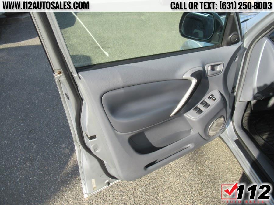 Used Toyota Rav4 4dr Auto 4WD 2003 | 112 Auto Sales. Patchogue, New York Used Toyota Rav4 4dr Auto 4WD 2003 | 112 Auto Sales. Patchogue, New York