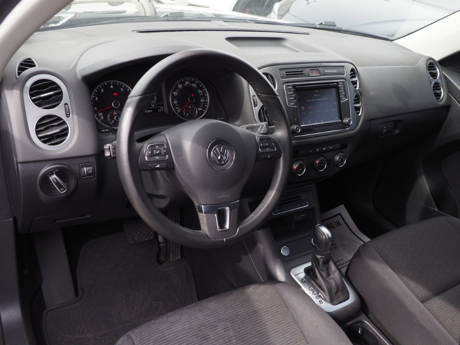 Used Volkswagen Tiguan 2.0T S 4MOTION 2017 | Hillside Auto Mall Inc.. Jamaica, New York Used Volkswagen Tiguan 2.0T S 4MOTION 2017 | Hillside Auto Mall Inc.. Jamaica, New York