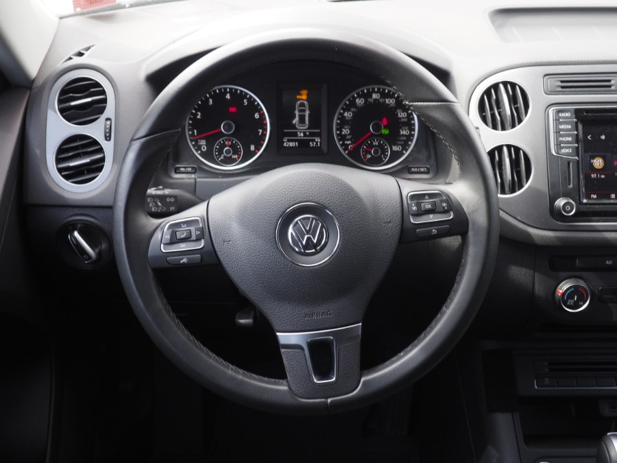 Used Volkswagen Tiguan 2.0T S 4MOTION 2017 | Hillside Auto Mall Inc.. Jamaica, New York Used Volkswagen Tiguan 2.0T S 4MOTION 2017 | Hillside Auto Mall Inc.. Jamaica, New York