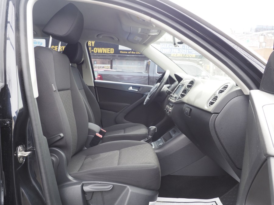 Used Volkswagen Tiguan 2.0T S 4MOTION 2017 | Hillside Auto Mall Inc.. Jamaica, New York Used Volkswagen Tiguan 2.0T S 4MOTION 2017 | Hillside Auto Mall Inc.. Jamaica, New York