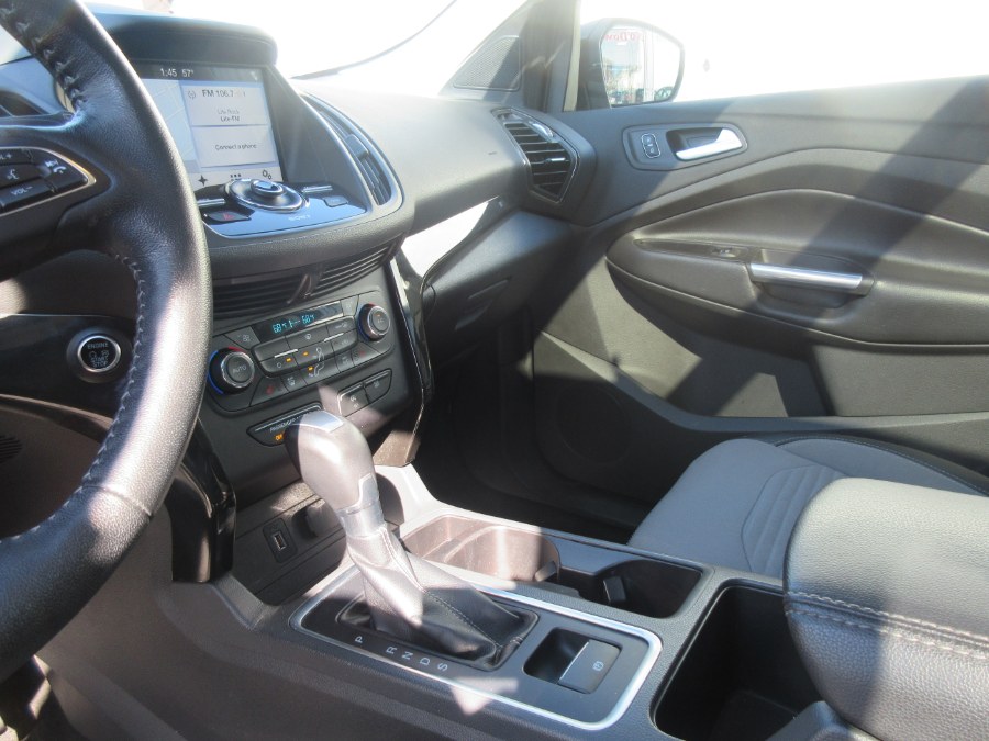 2017 Ford Escape Titanium 4WD, available for sale in Linden, New Jersey | Route 27 Auto Mall. Linden, New Jersey 2017 Ford Escape Titanium 4WD, available for sale in Linden, New Jersey | Route 27 Auto Mall. Linden, New Jersey