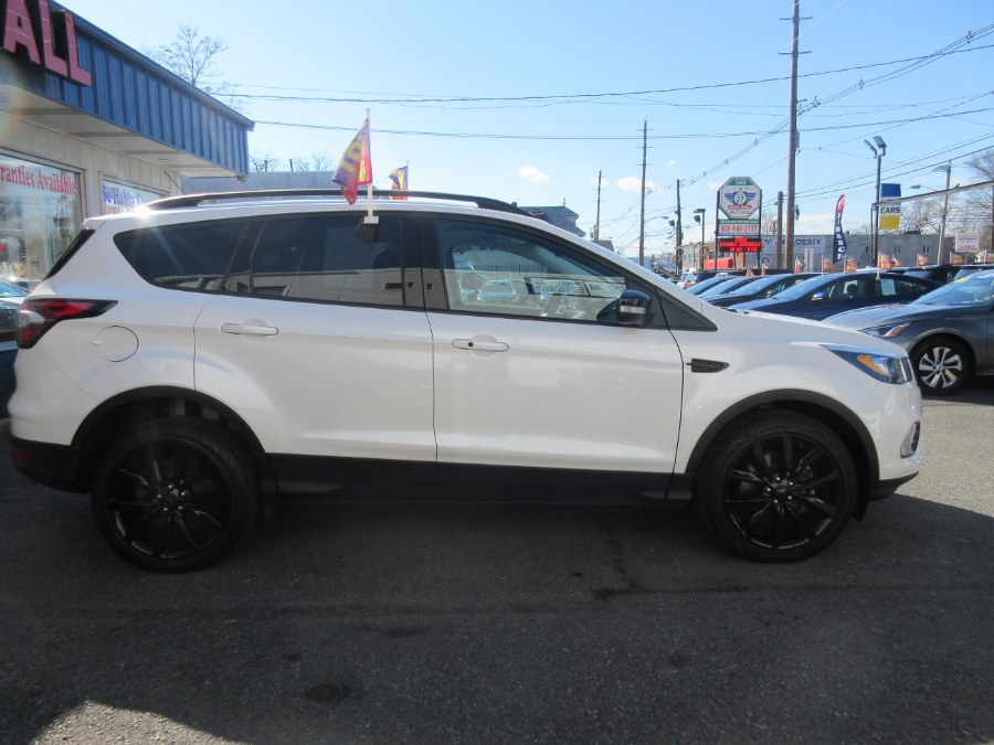 2017 Ford Escape Titanium 4WD, available for sale in Linden, New Jersey | Route 27 Auto Mall. Linden, New Jersey 2017 Ford Escape Titanium 4WD, available for sale in Linden, New Jersey | Route 27 Auto Mall. Linden, New Jersey