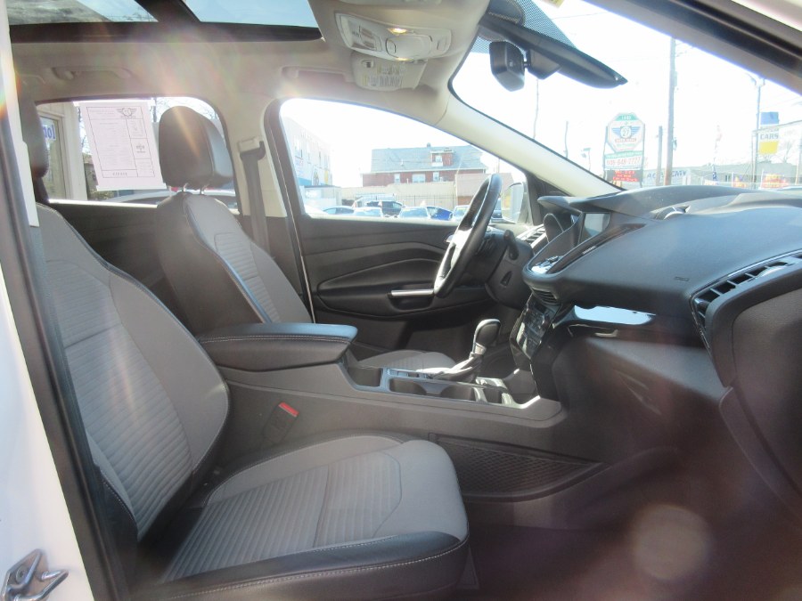 2017 Ford Escape Titanium 4WD, available for sale in Linden, New Jersey | Route 27 Auto Mall. Linden, New Jersey 2017 Ford Escape Titanium 4WD, available for sale in Linden, New Jersey | Route 27 Auto Mall. Linden, New Jersey