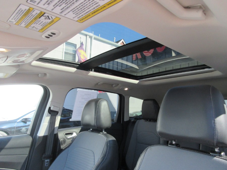 2017 Ford Escape Titanium 4WD, available for sale in Linden, New Jersey | Route 27 Auto Mall. Linden, New Jersey 2017 Ford Escape Titanium 4WD, available for sale in Linden, New Jersey | Route 27 Auto Mall. Linden, New Jersey