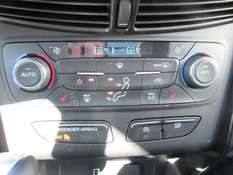 2017 Ford Escape Titanium 4WD, available for sale in Linden, New Jersey | Route 27 Auto Mall. Linden, New Jersey 2017 Ford Escape Titanium 4WD, available for sale in Linden, New Jersey | Route 27 Auto Mall. Linden, New Jersey
