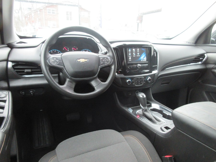 Used Chevrolet Traverse AWD 4dr LS w/1LS 2018 | Route 27 Auto Mall. Linden, New Jersey Used Chevrolet Traverse AWD 4dr LS w/1LS 2018 | Route 27 Auto Mall. Linden, New Jersey