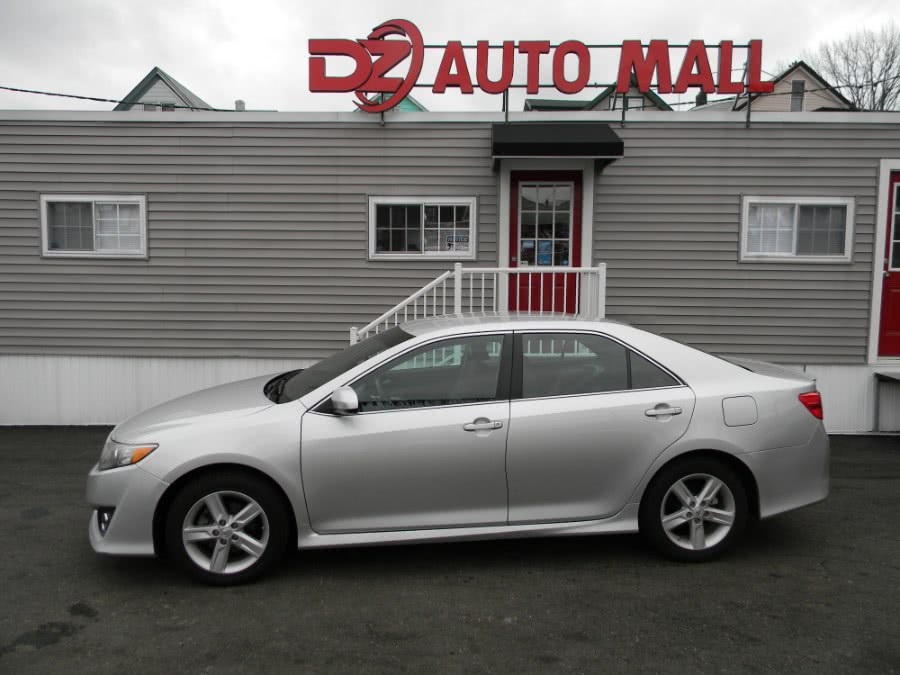 2013 Toyota Camry 4dr Sdn I4 Auto SE, available for sale in Paterson, New Jersey | DZ Automall. Paterson, New Jersey