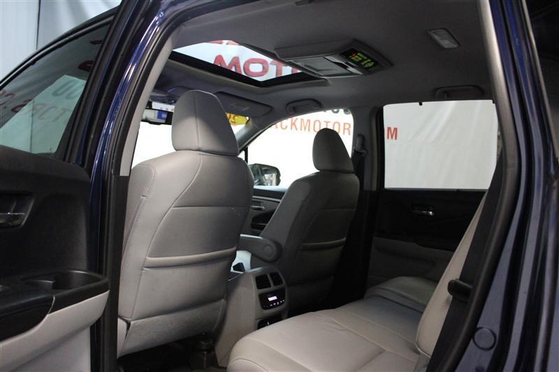 2016 Honda Pilot EXL, available for sale in Paterson, New Jersey | Fast Track Motors. Paterson, New Jersey 2016 Honda Pilot EXL, available for sale in Paterson, New Jersey | Fast Track Motors. Paterson, New Jersey