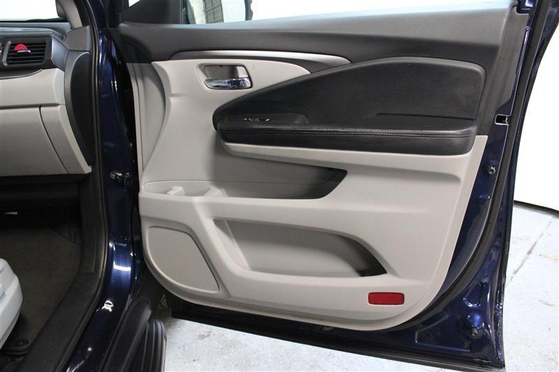 2016 Honda Pilot EXL, available for sale in Paterson, New Jersey | Fast Track Motors. Paterson, New Jersey 2016 Honda Pilot EXL, available for sale in Paterson, New Jersey | Fast Track Motors. Paterson, New Jersey