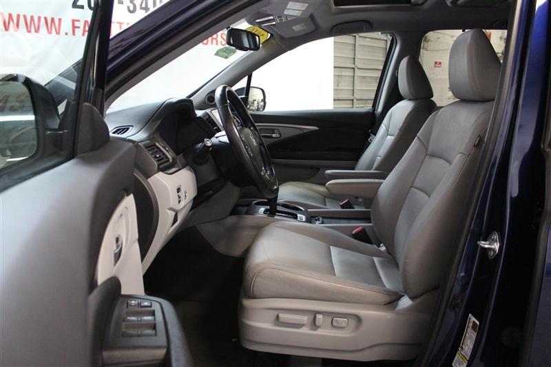 2016 Honda Pilot EXL, available for sale in Paterson, New Jersey | Fast Track Motors. Paterson, New Jersey 2016 Honda Pilot EXL, available for sale in Paterson, New Jersey | Fast Track Motors. Paterson, New Jersey