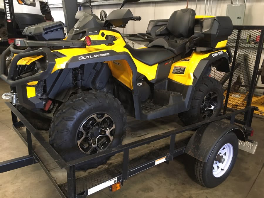 2016 Can-Am Outlander Max XT, available for sale in Norwich, Connecticut | MACARA Vehicle Services, Inc. Norwich, Connecticut