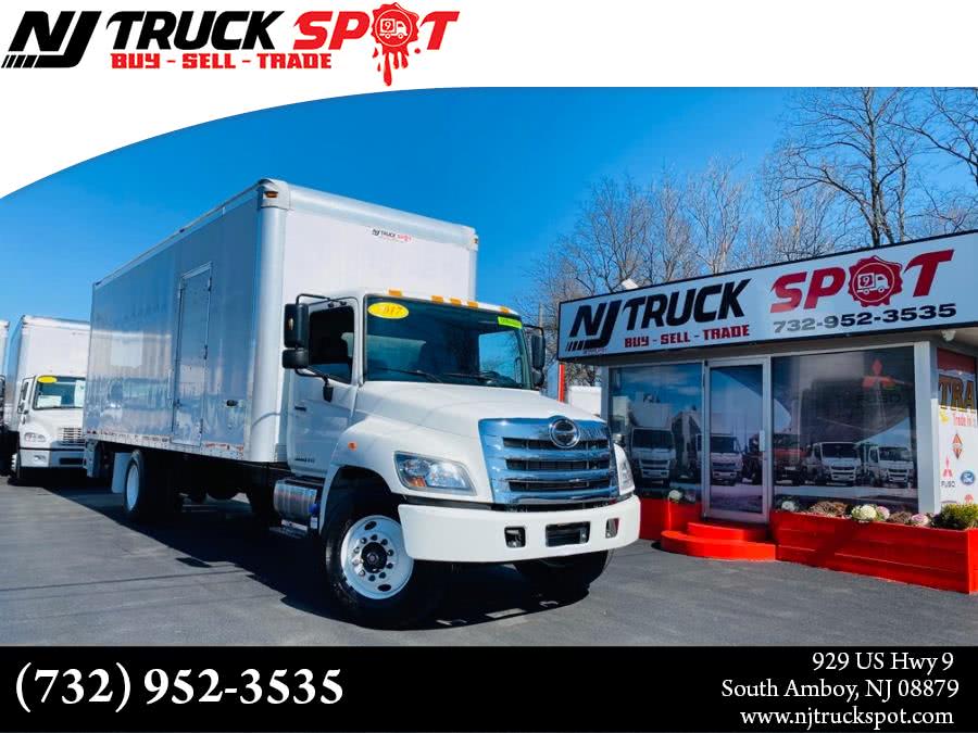 2017 HINO 268A 26 FEET DRY BOX + SIDE DOOR + LIFT GATE + NO CDL, available for sale in South Amboy, New Jersey | NJ Truck Spot. South Amboy, New Jersey