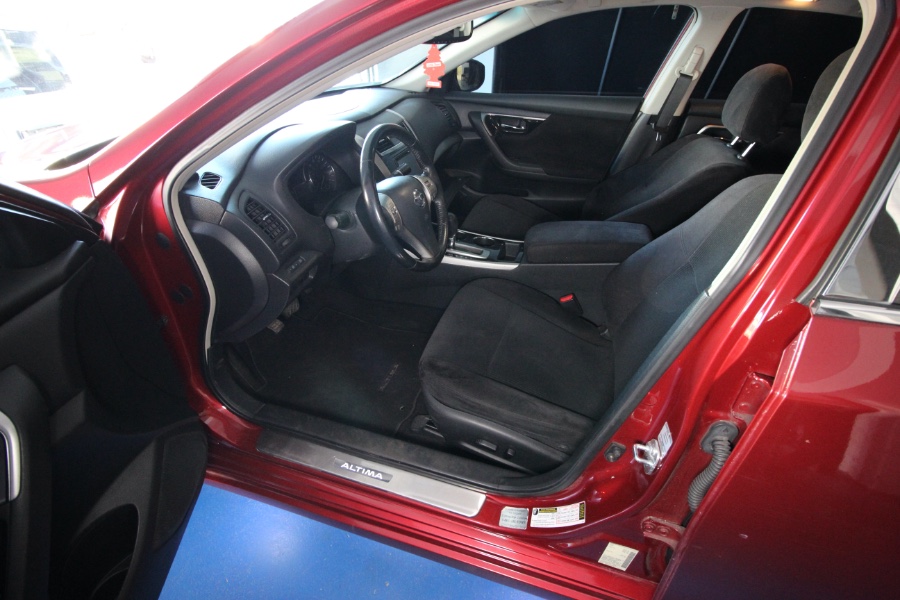2013 Nissan Altima 4dr Sdn I4 2.5 S, available for sale in Newark , New Jersey | Icon World LLC. Newark , New Jersey 2013 Nissan Altima 4dr Sdn I4 2.5 S, available for sale in Newark , New Jersey | Icon World LLC. Newark , New Jersey