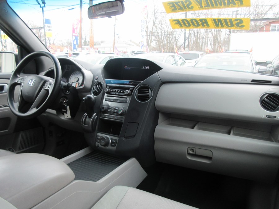 2015 Honda Pilot 4WD 4dr SE, available for sale in Linden, New Jersey | Route 27 Auto Mall. Linden, New Jersey 2015 Honda Pilot 4WD 4dr SE, available for sale in Linden, New Jersey | Route 27 Auto Mall. Linden, New Jersey