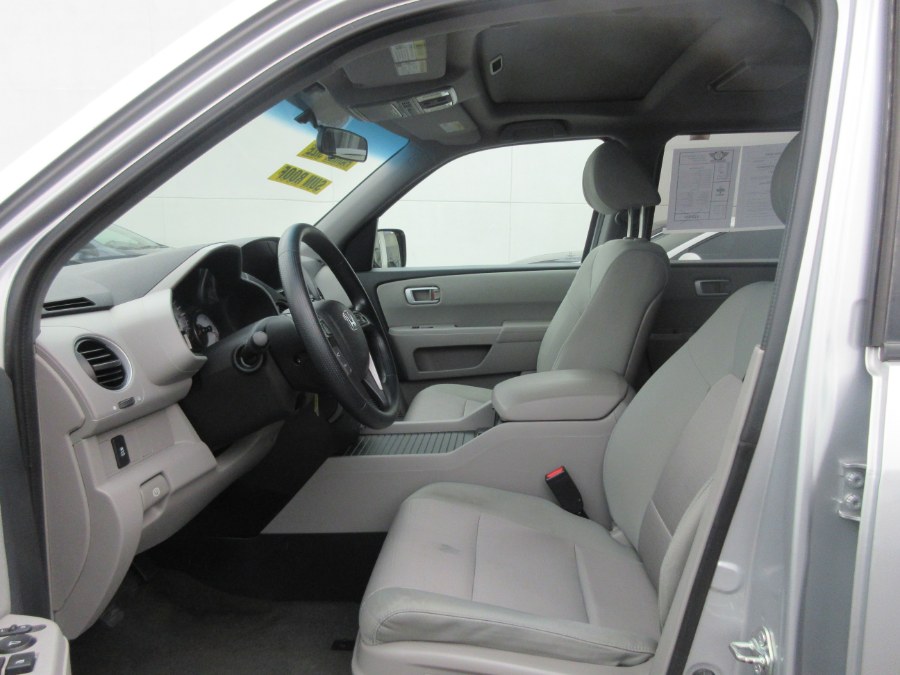 2015 Honda Pilot 4WD 4dr SE, available for sale in Linden, New Jersey | Route 27 Auto Mall. Linden, New Jersey 2015 Honda Pilot 4WD 4dr SE, available for sale in Linden, New Jersey | Route 27 Auto Mall. Linden, New Jersey
