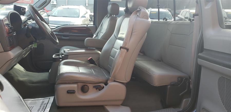 2005 Ford Super Duty F-250 Supercab Lariat 4WD, available for sale in Waterbury, Connecticut | National Auto Brokers, Inc.. Waterbury, Connecticut 2005 Ford Super Duty F-250 Supercab Lariat 4WD, available for sale in Waterbury, Connecticut | National Auto Brokers, Inc.. Waterbury, Connecticut