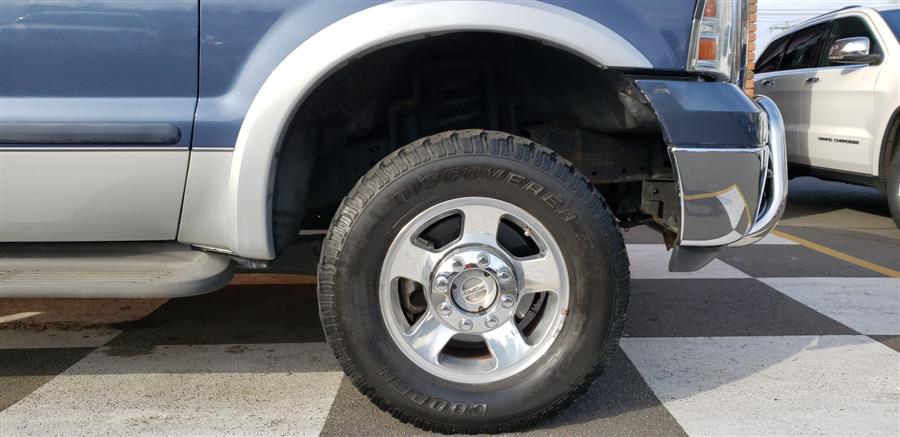2005 Ford Super Duty F-250 Supercab Lariat 4WD, available for sale in Waterbury, Connecticut | National Auto Brokers, Inc.. Waterbury, Connecticut 2005 Ford Super Duty F-250 Supercab Lariat 4WD, available for sale in Waterbury, Connecticut | National Auto Brokers, Inc.. Waterbury, Connecticut
