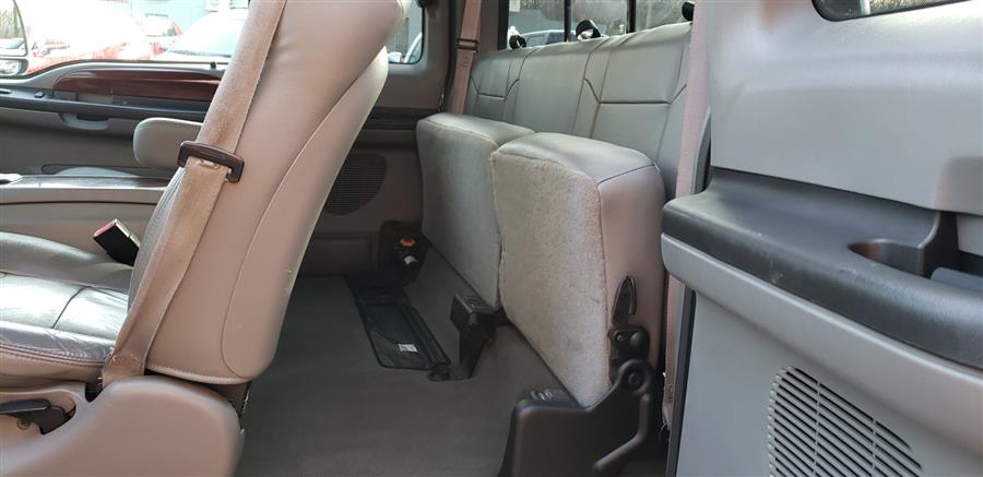 2005 Ford Super Duty F-250 Supercab Lariat 4WD, available for sale in Waterbury, Connecticut | National Auto Brokers, Inc.. Waterbury, Connecticut 2005 Ford Super Duty F-250 Supercab Lariat 4WD, available for sale in Waterbury, Connecticut | National Auto Brokers, Inc.. Waterbury, Connecticut
