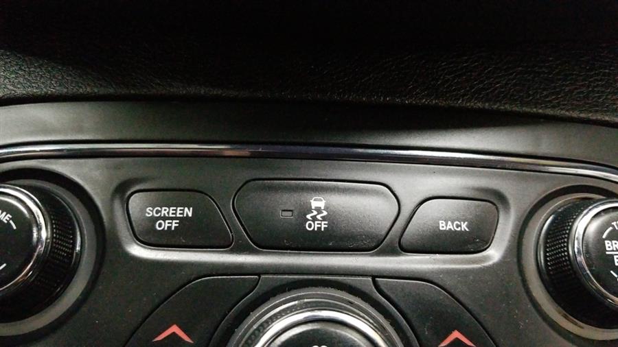 2015 Chrysler 200 4dr Sdn S AWD, available for sale in West Haven, Connecticut | Auto Fair Inc.. West Haven, Connecticut 2015 Chrysler 200 4dr Sdn S AWD, available for sale in West Haven, Connecticut | Auto Fair Inc.. West Haven, Connecticut