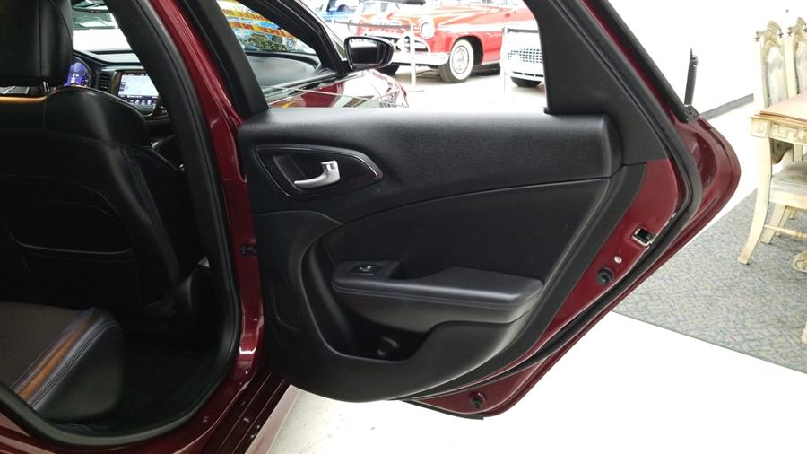 2015 Chrysler 200 4dr Sdn S AWD, available for sale in West Haven, Connecticut | Auto Fair Inc.. West Haven, Connecticut 2015 Chrysler 200 4dr Sdn S AWD, available for sale in West Haven, Connecticut | Auto Fair Inc.. West Haven, Connecticut