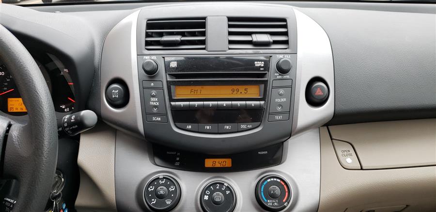2007 Toyota RAV4 4WD 4dr, available for sale in Waterbury, Connecticut | National Auto Brokers, Inc.. Waterbury, Connecticut 2007 Toyota RAV4 4WD 4dr, available for sale in Waterbury, Connecticut | National Auto Brokers, Inc.. Waterbury, Connecticut