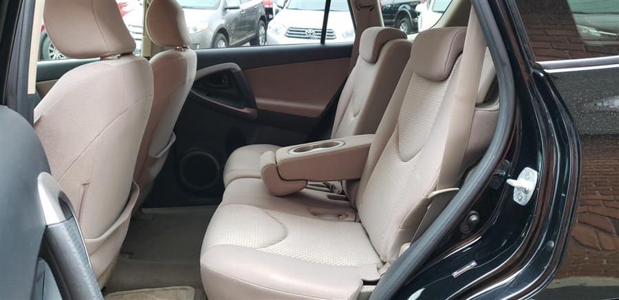 2007 Toyota RAV4 4WD 4dr, available for sale in Waterbury, Connecticut | National Auto Brokers, Inc.. Waterbury, Connecticut 2007 Toyota RAV4 4WD 4dr, available for sale in Waterbury, Connecticut | National Auto Brokers, Inc.. Waterbury, Connecticut