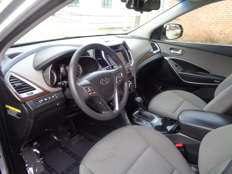 2017 Hyundai Santa Fe SE 3.3L Auto AWD, available for sale in Valley Stream, New York | NY Auto Traders. Valley Stream, New York 2017 Hyundai Santa Fe SE 3.3L Auto AWD, available for sale in Valley Stream, New York | NY Auto Traders. Valley Stream, New York