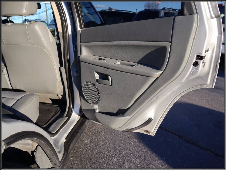 2006 Jeep Grand Cherokee 4dr Laredo 4WD, available for sale in Huntington Station, New York | My Auto Inc.. Huntington Station, New York 2006 Jeep Grand Cherokee 4dr Laredo 4WD, available for sale in Huntington Station, New York | My Auto Inc.. Huntington Station, New York