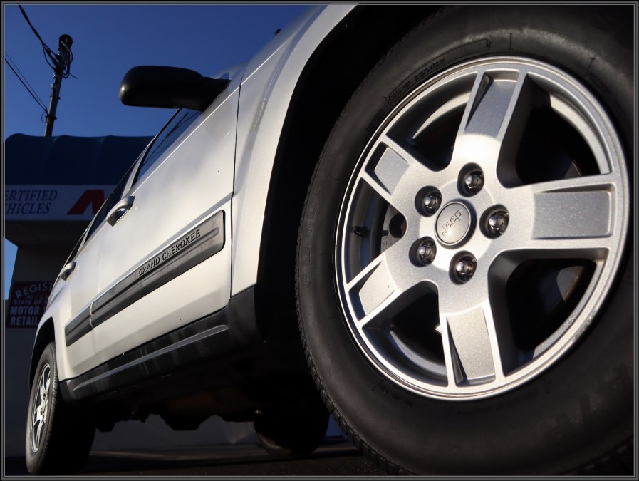 2006 Jeep Grand Cherokee 4dr Laredo 4WD, available for sale in Huntington Station, New York | My Auto Inc.. Huntington Station, New York 2006 Jeep Grand Cherokee 4dr Laredo 4WD, available for sale in Huntington Station, New York | My Auto Inc.. Huntington Station, New York