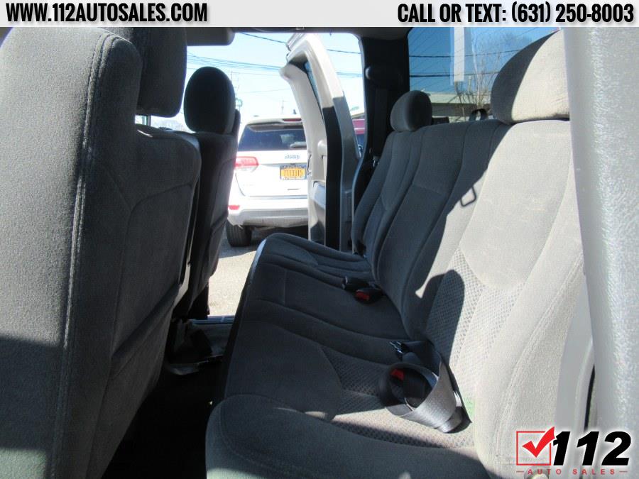 Used Chevrolet Silverado Ext Cab 143.5" WB 4WD Z71 2005 | 112 Auto Sales. Patchogue, New York Used Chevrolet Silverado Ext Cab 143.5" WB 4WD Z71 2005 | 112 Auto Sales. Patchogue, New York
