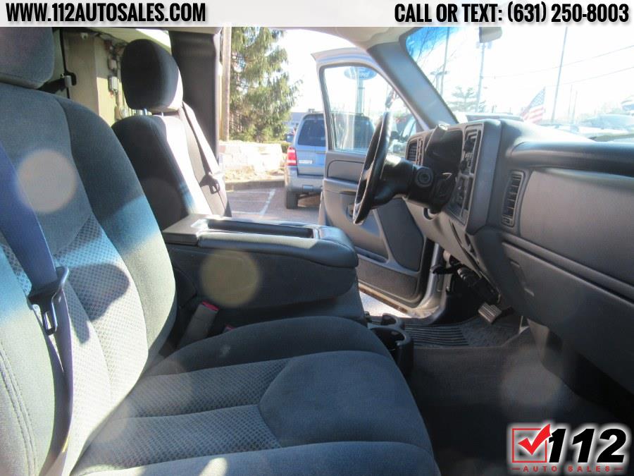 Used Chevrolet Silverado Ext Cab 143.5" WB 4WD Z71 2005 | 112 Auto Sales. Patchogue, New York Used Chevrolet Silverado Ext Cab 143.5" WB 4WD Z71 2005 | 112 Auto Sales. Patchogue, New York