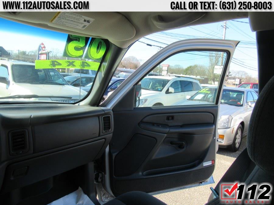 Used Chevrolet Silverado Ext Cab 143.5" WB 4WD Z71 2005 | 112 Auto Sales. Patchogue, New York Used Chevrolet Silverado Ext Cab 143.5" WB 4WD Z71 2005 | 112 Auto Sales. Patchogue, New York