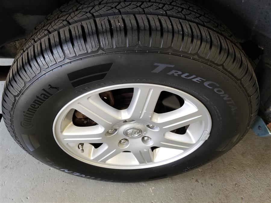 2010 Chrysler Town & Country 4dr Wgn Touring, available for sale in Bridgeport, Connecticut | CT Auto. Bridgeport, Connecticut 2010 Chrysler Town & Country 4dr Wgn Touring, available for sale in Bridgeport, Connecticut | CT Auto. Bridgeport, Connecticut