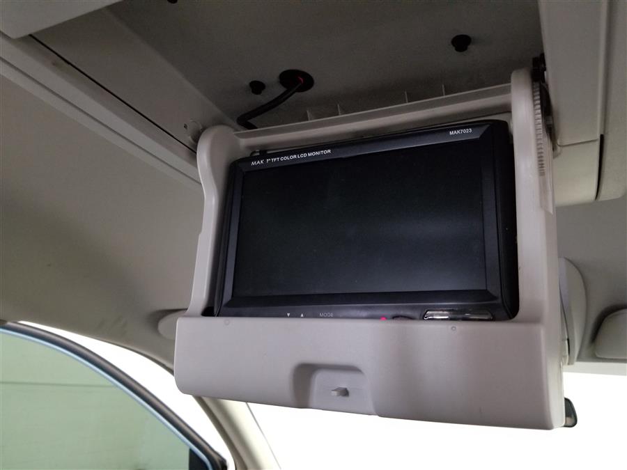 2010 Chrysler Town & Country 4dr Wgn Touring, available for sale in Bridgeport, Connecticut | CT Auto. Bridgeport, Connecticut 2010 Chrysler Town & Country 4dr Wgn Touring, available for sale in Bridgeport, Connecticut | CT Auto. Bridgeport, Connecticut